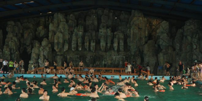 Khu tắm nước khoáng nóng Khoang Xanh Suối Tiên